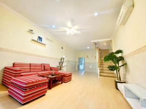 Double Room with Private Bathroom in Victory City